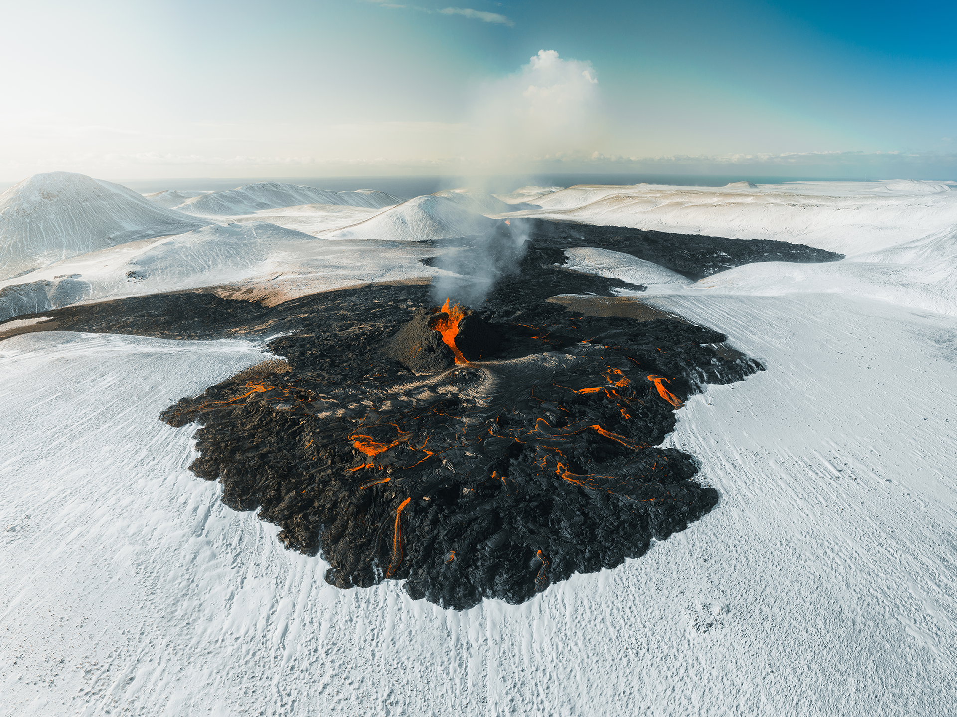 Photo of a volcano in Iceland in winter